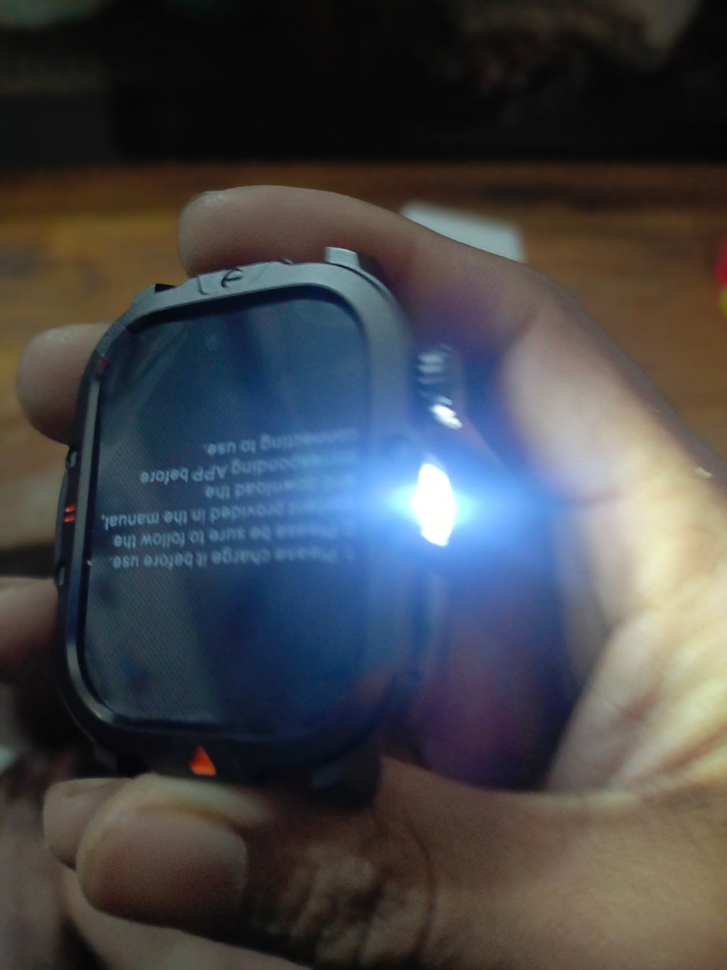 ৪১০mah টর্চলাইট স্মার্টওয়াচ Ip68 ওয়াটারপ্রুফ CR032 স্মার্ট ওয়াচ এক্সারসাইজ মোড বিটি কলিং হেলথ মনিটরিং